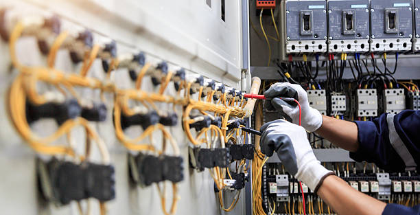 Professional Electrician technician working in Penitas, TX